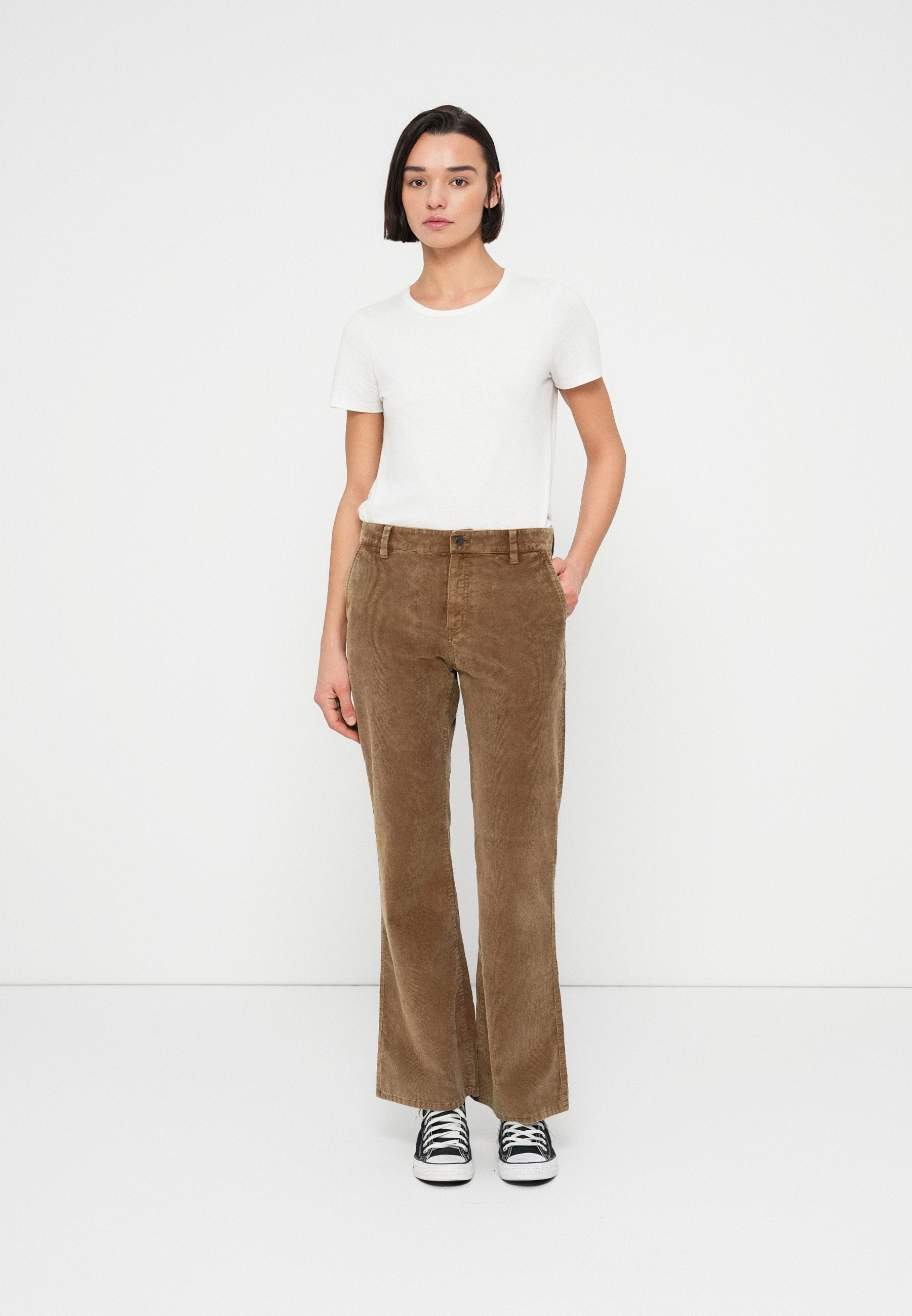 GAP SLOUCHY