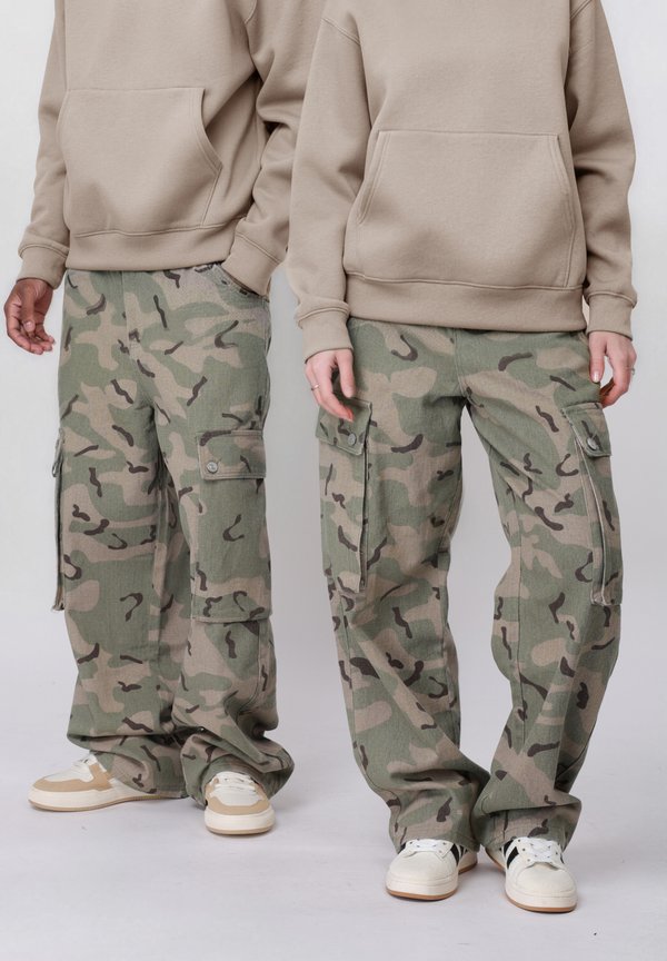 YOURTURN by Zalando UNISEX CAMO