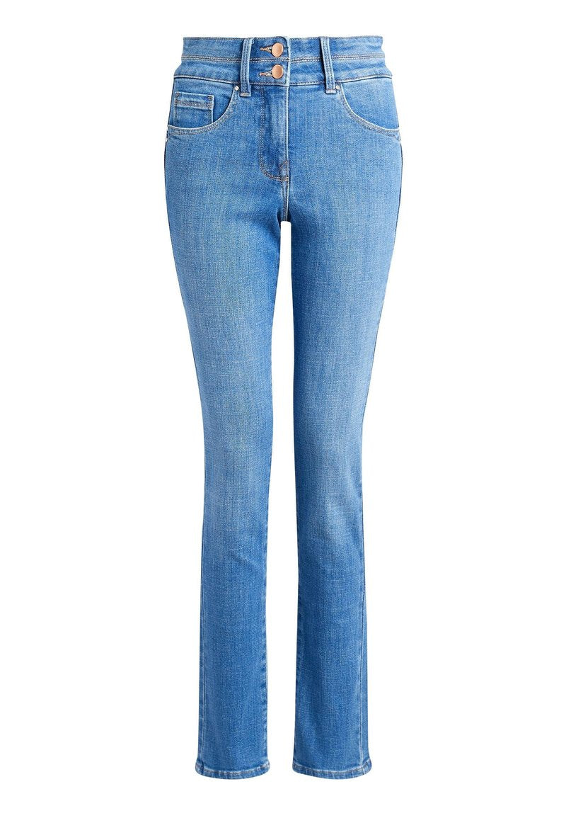 Hellblaue Jeans im geraden Schnitt, mit zwei Fronttaschen und einem Knopfverschluss an der hohen Taille.
