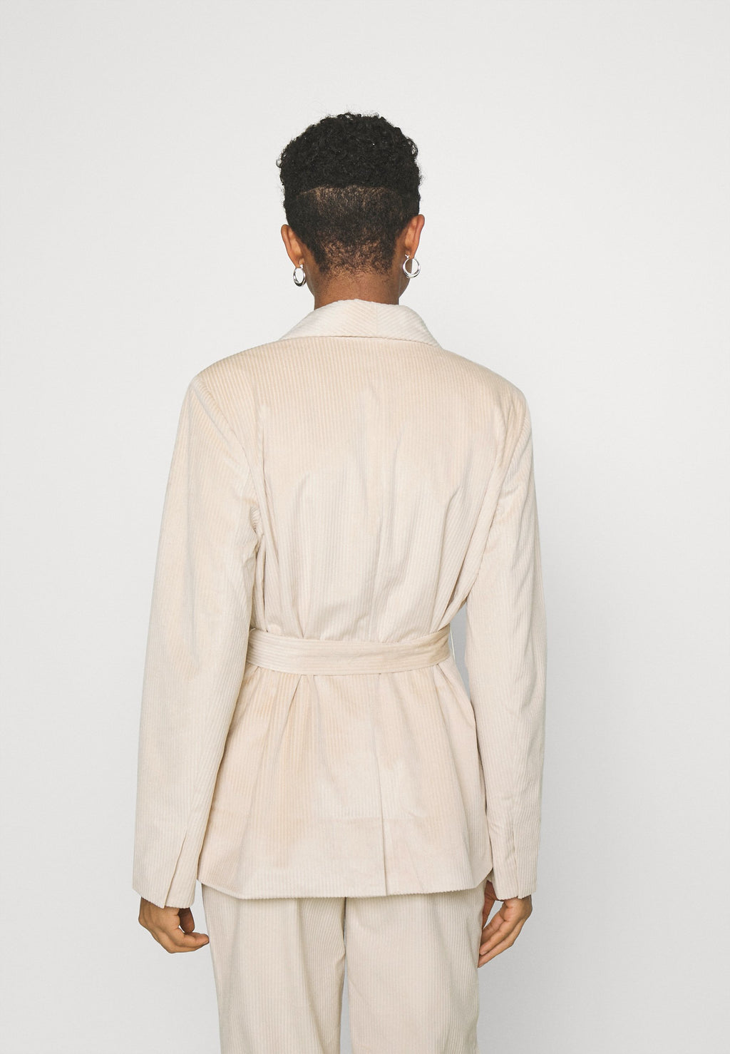 NA-KD BELTED JACKET