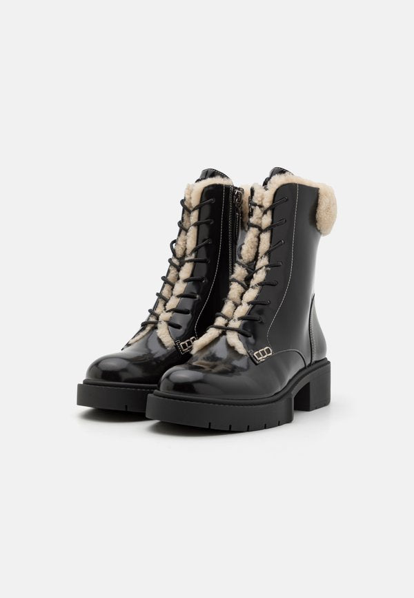 COACH LEIGHTON BOOTIE