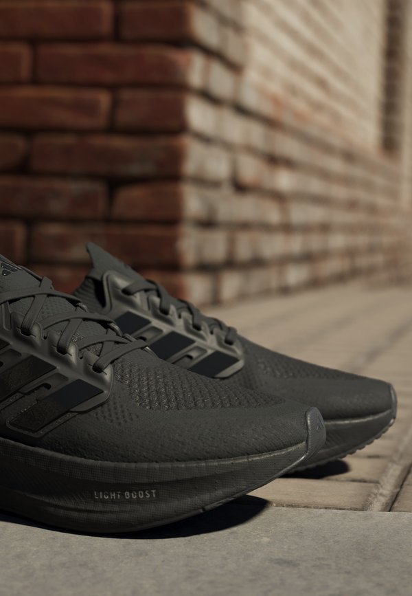 adidas Performance ULTRABOOST 5