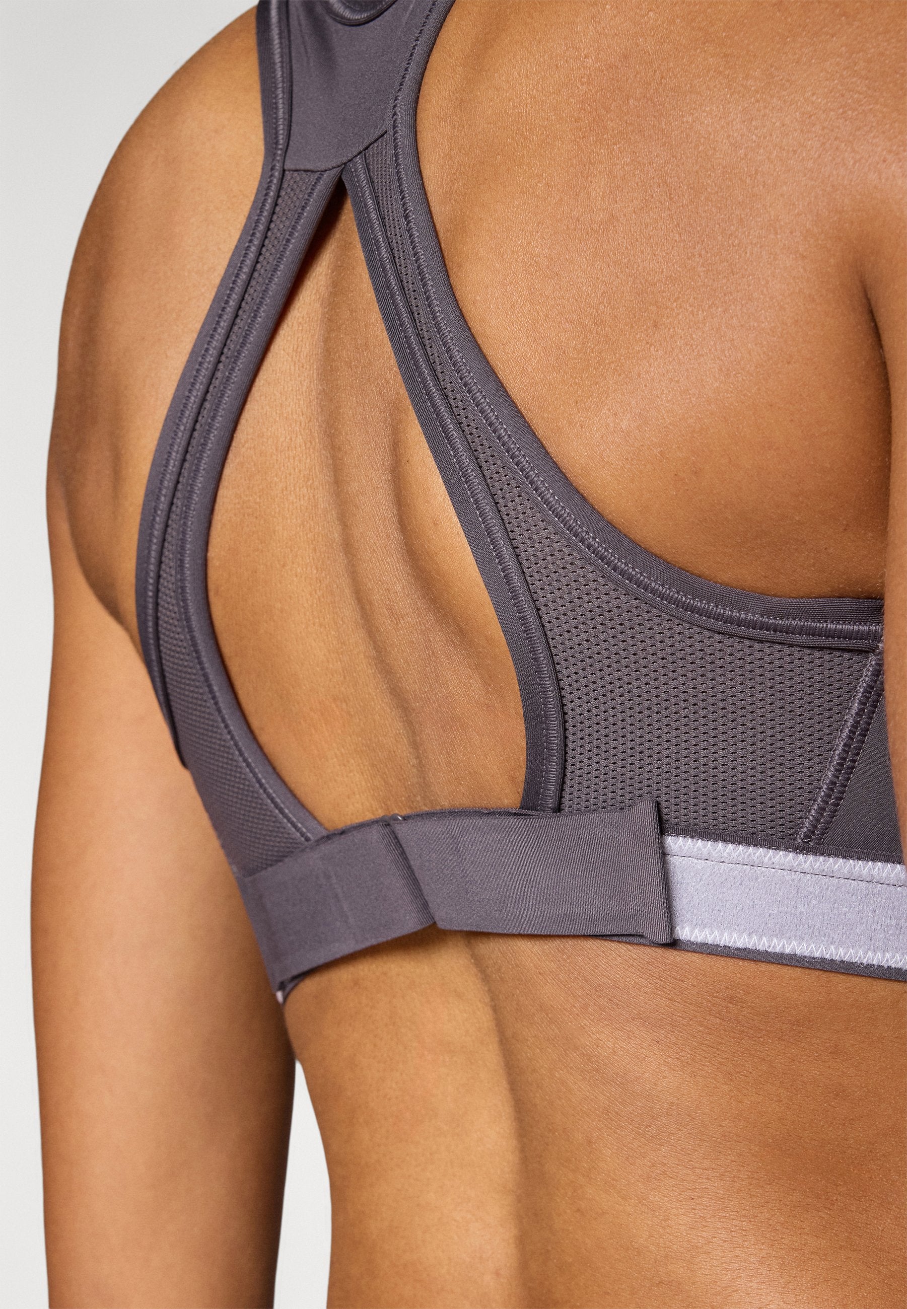 Nike Performance SWOOSH HIGH SUPPORT