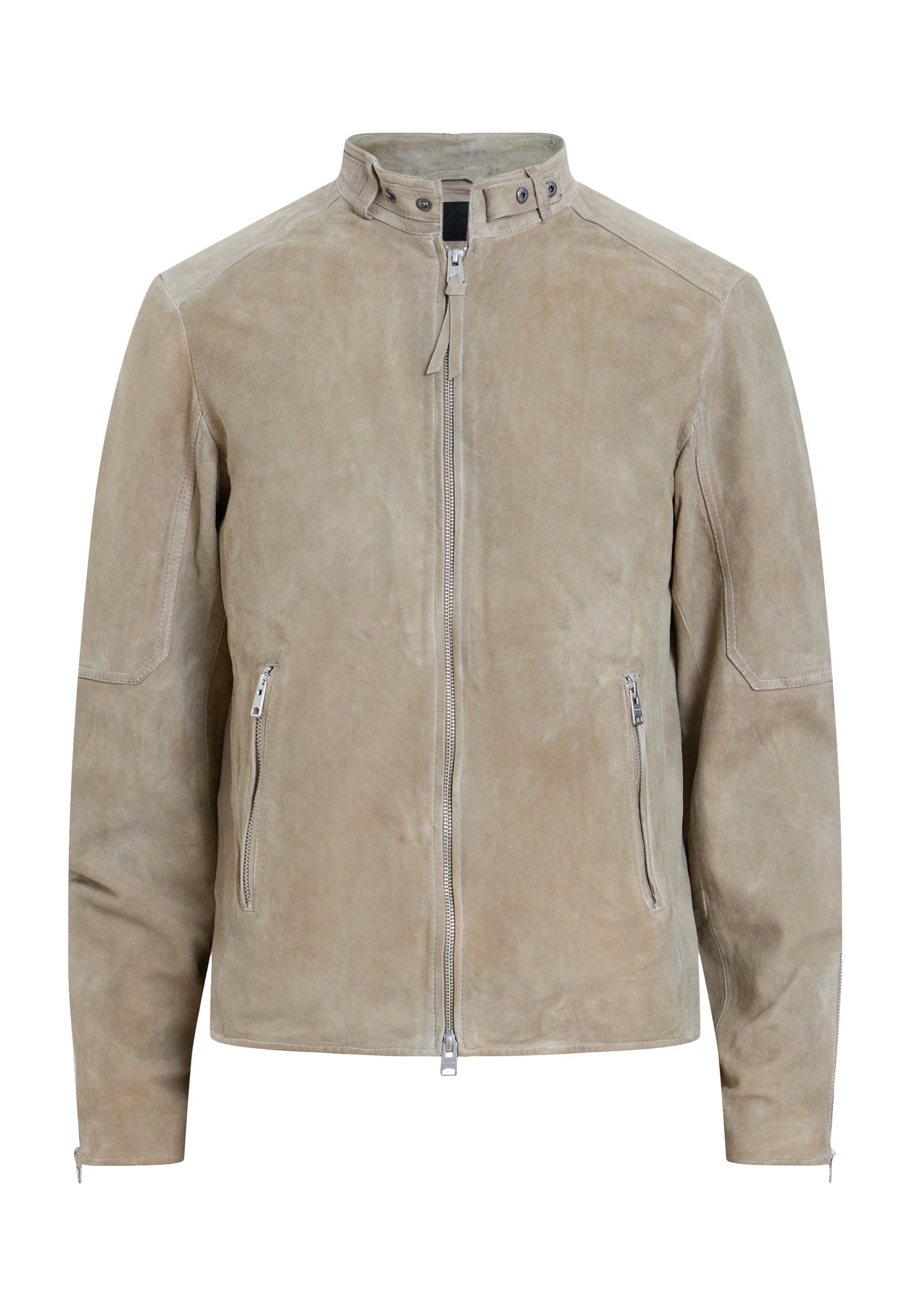 Beige Wildlederjacke mit Stehkragen, Front-Reißverschluss und zwei seitlichen Reißverschlusstaschen; glatte Textur und minimalistisches Design.