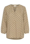 Beige Bluse mit Polka-Dots, V-Ausschnitt, Knopfleiste und langen Puffärmeln. Der Stoff hat eine strukturierte Oberfläche mit schwarzen, runden Mustern.