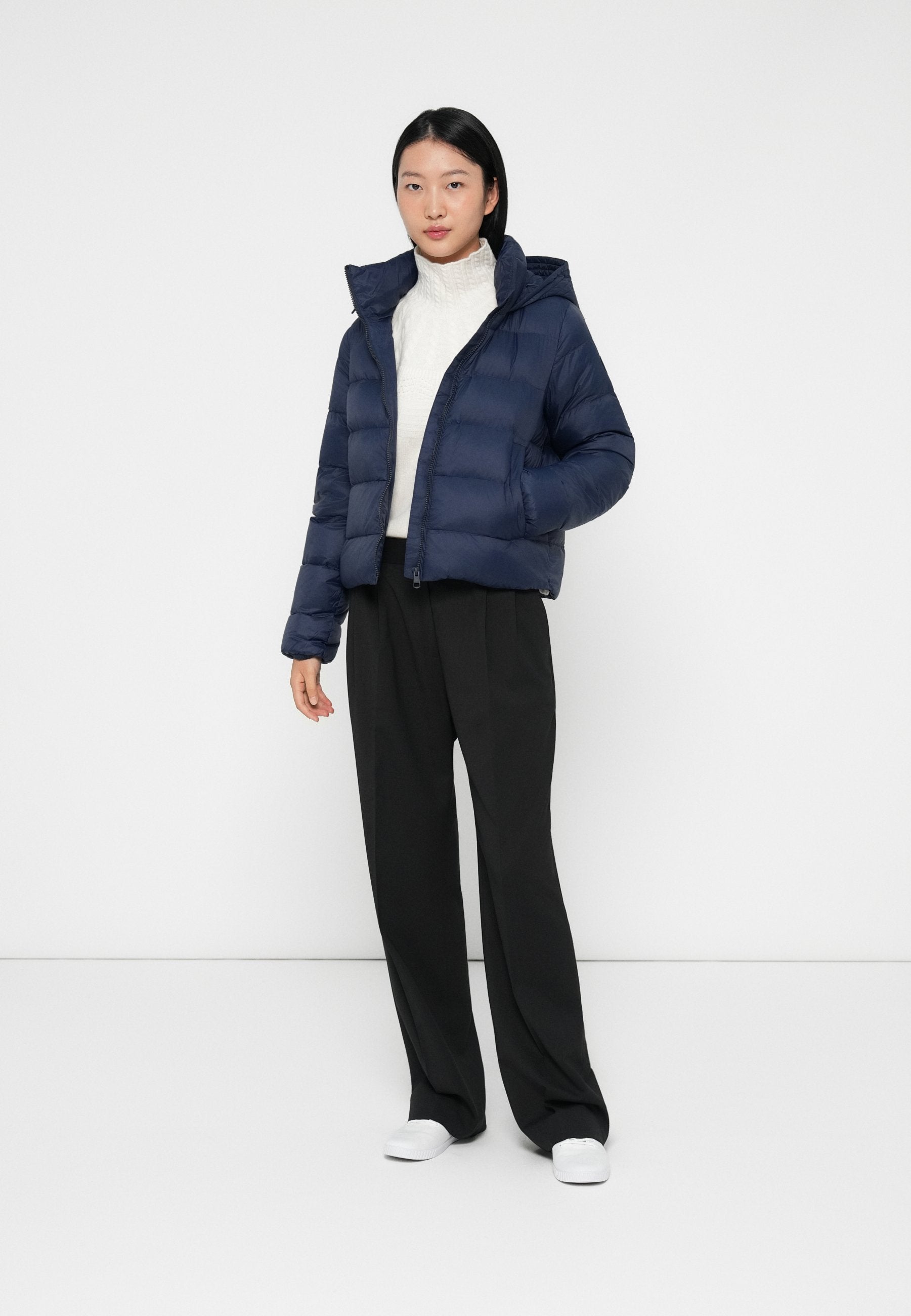 CASUAL JACKET Media 2