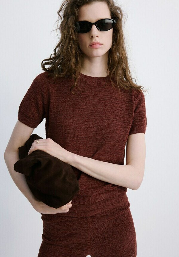 Mango ADULT - Basic T-shirt - burnt orange