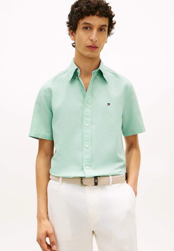 Tommy Hilfiger REGULAR FIT LINEN BLEND SHORT SLEEVE SHIRT - Shirt - crushed mint
