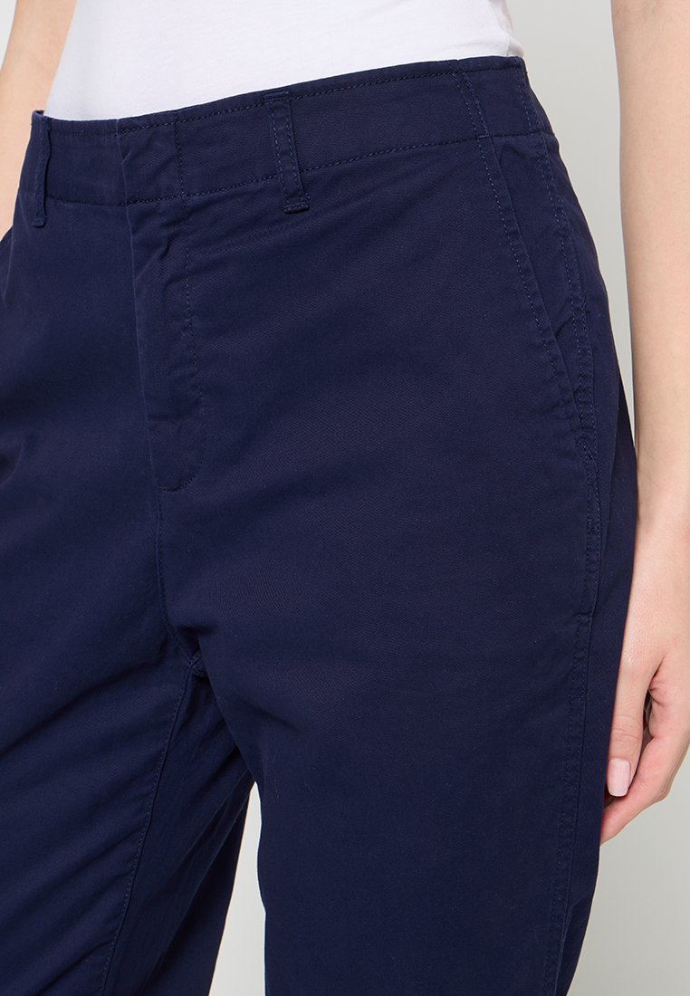 GAP DOWNTOWN
