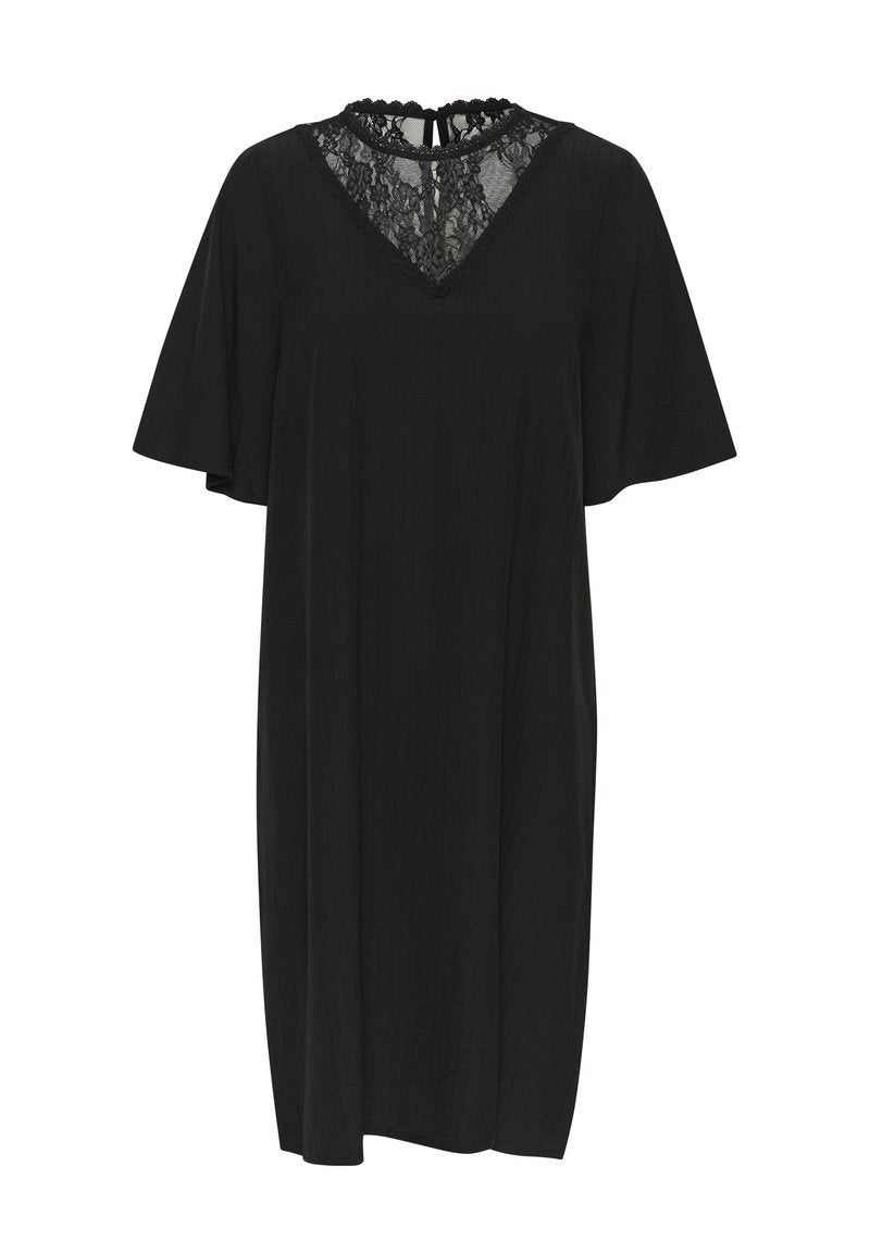 Schwarzes Kleid mit kurzen, ausgestellten Ärmeln, geripptem Textur, SpitzenDETAIL am Ausschnitt und V-Ausschnitt. Rückenschluss mit einer Schlaufe.