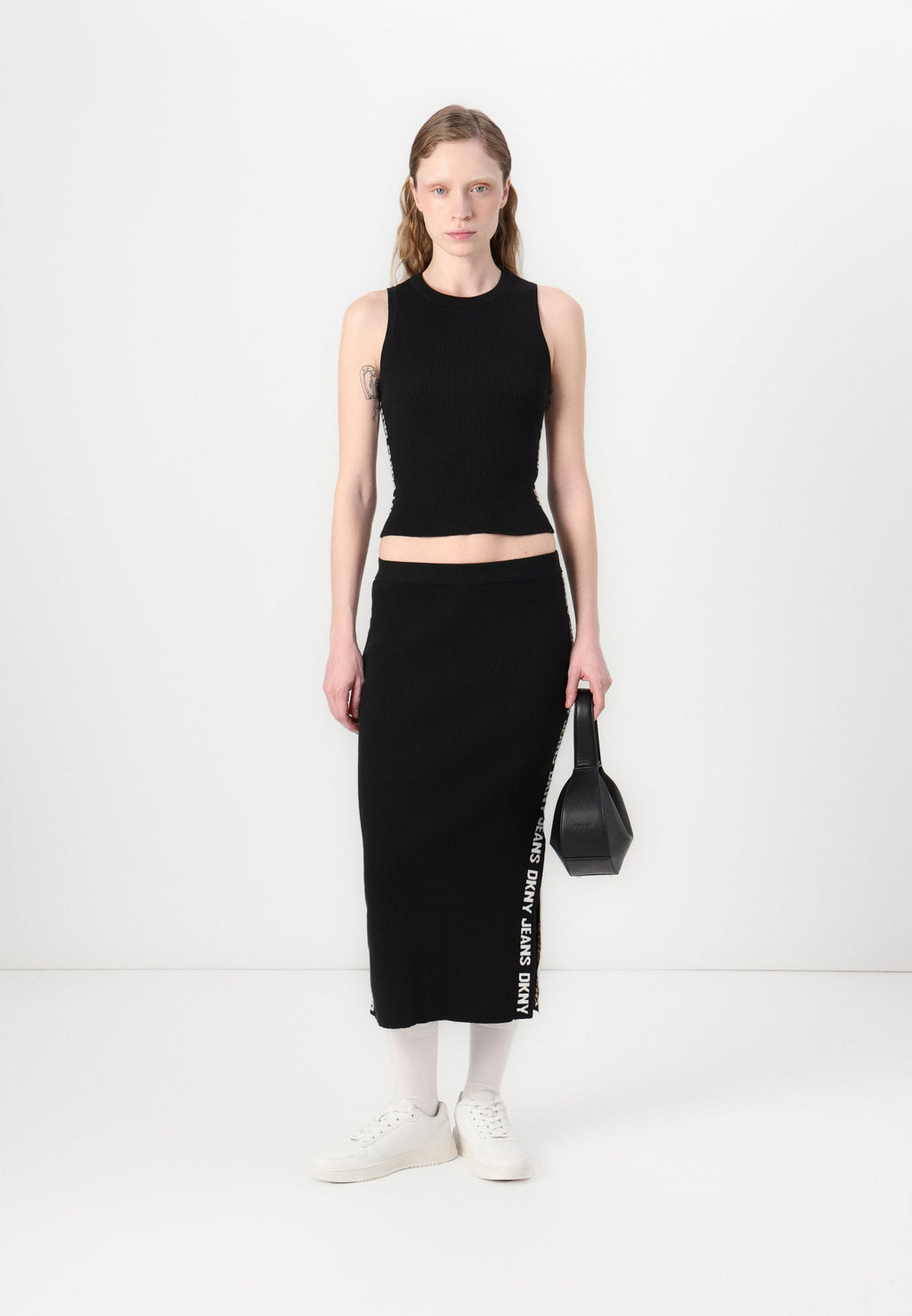 DKNY SIDE LOGO TANK CREW NECK