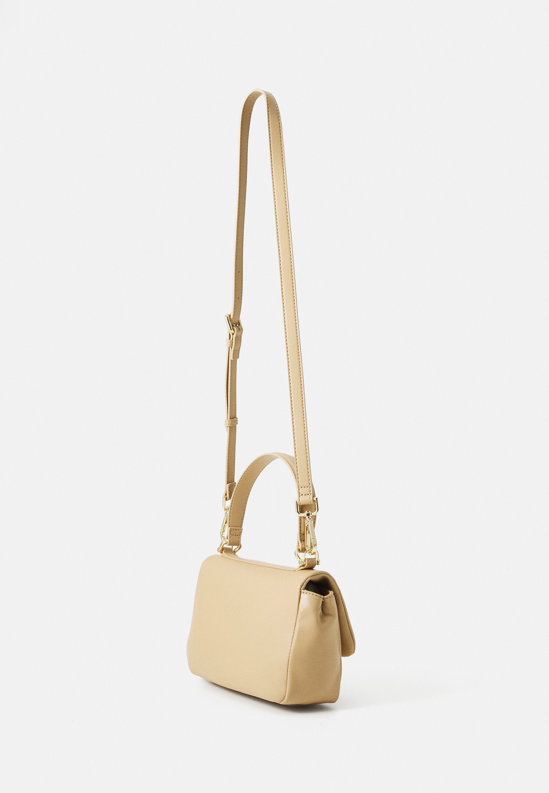 Love Moschino