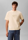 Calvin Klein Jeans CALVIN KLEIN JEANS RELAXED LOGO APPLIQUÉ T-SHIRT - Print T-shirt - vanilla custard