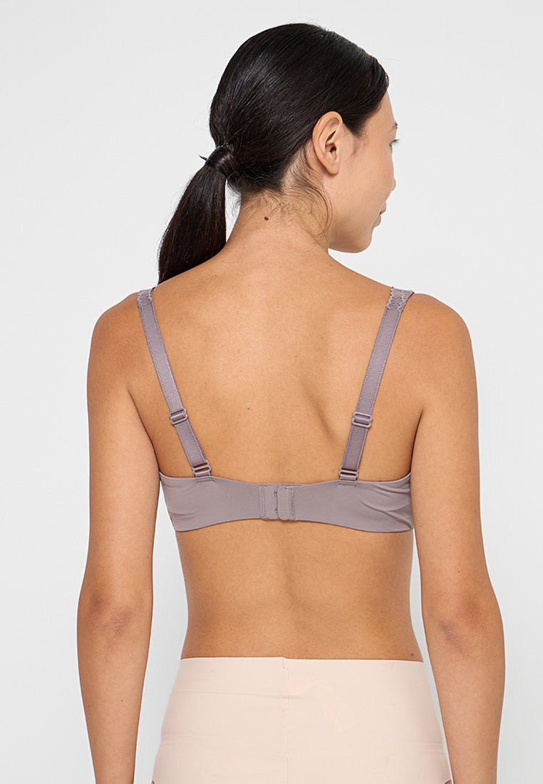 Triumph BODY MAKE-UP ILLUSION LACE BALCONETTE