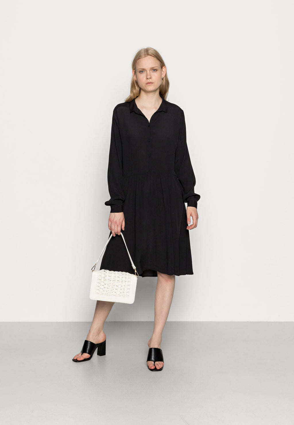 Minimum BINDIE DRESS
