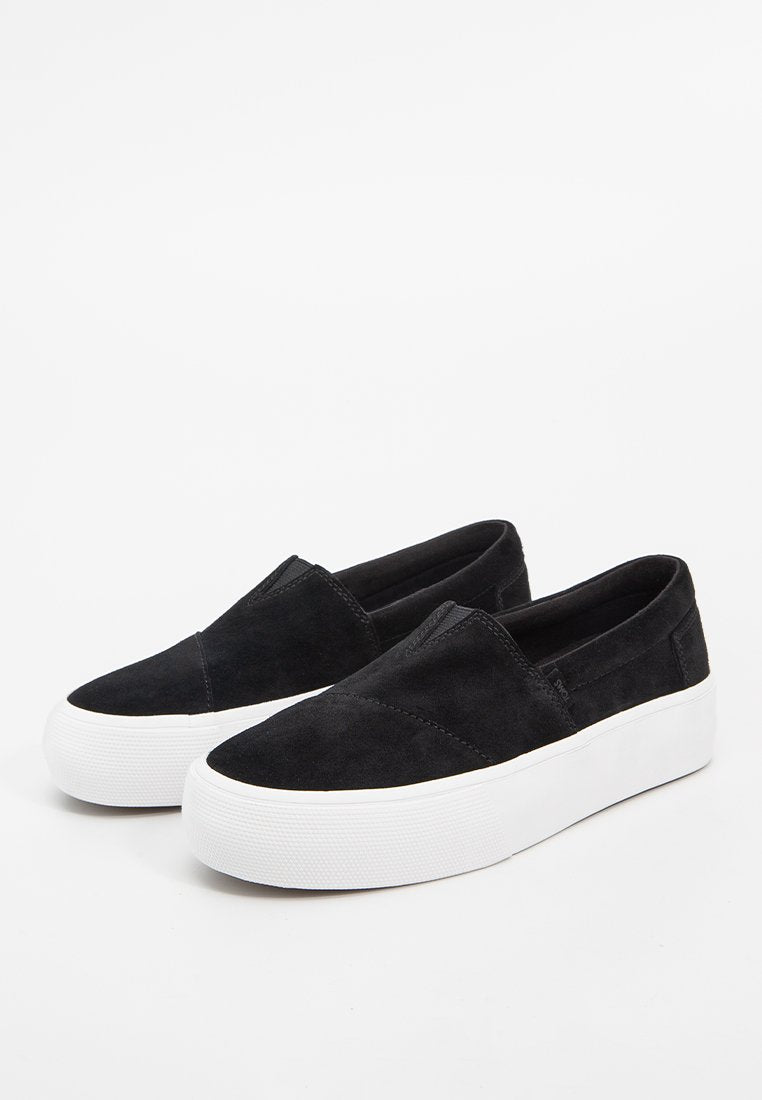 TOMS FENIX