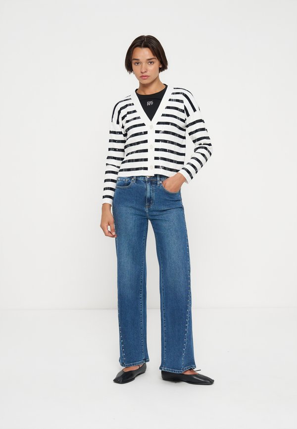 DKNY