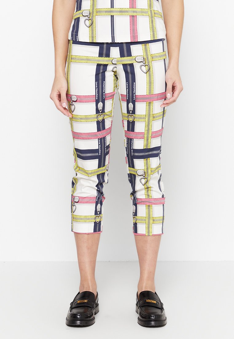 Love Moschino