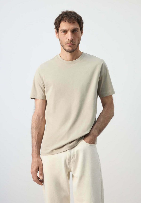 Mango ADULT - Basic T-shirt - sand