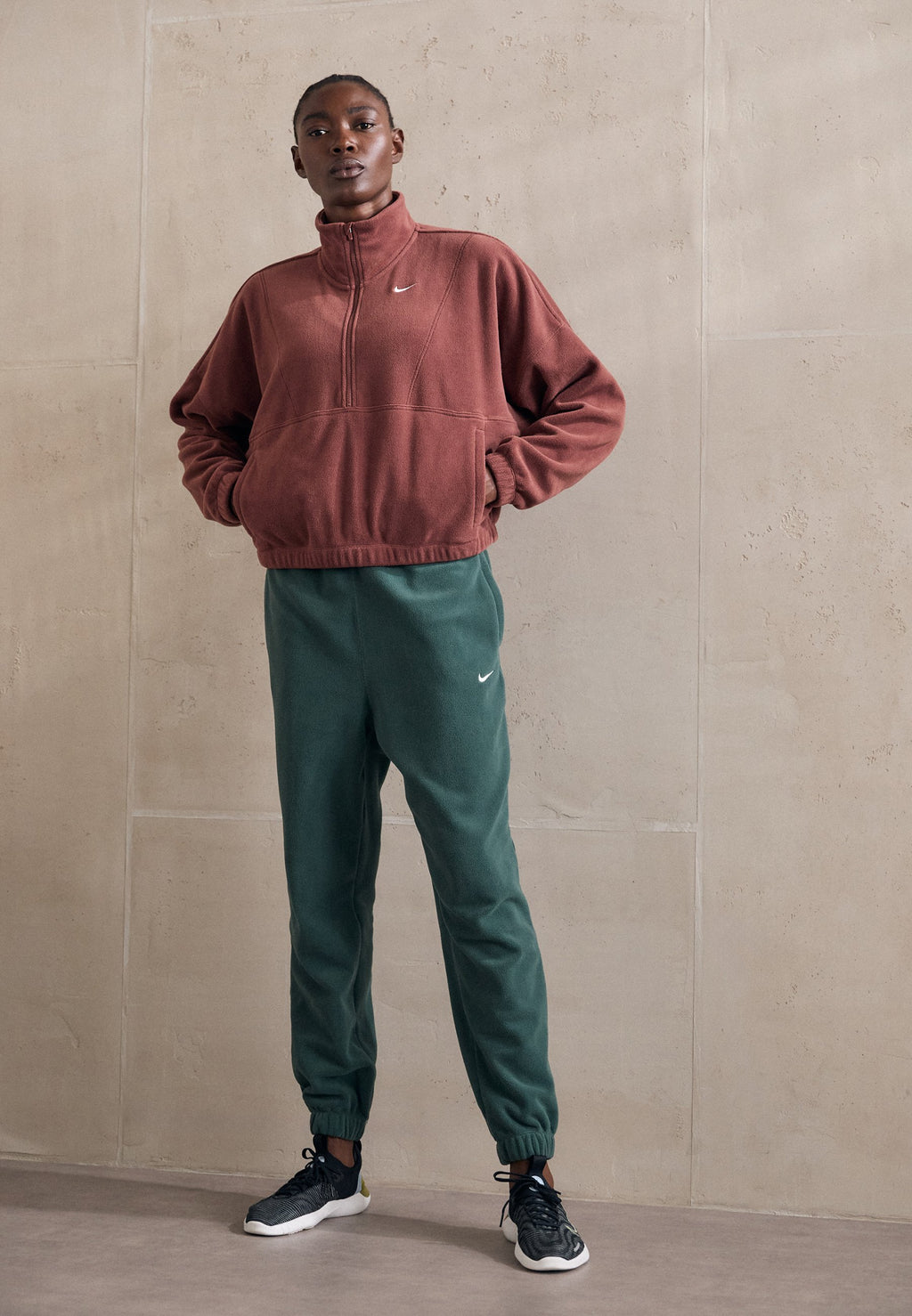 Nike Performance ONE