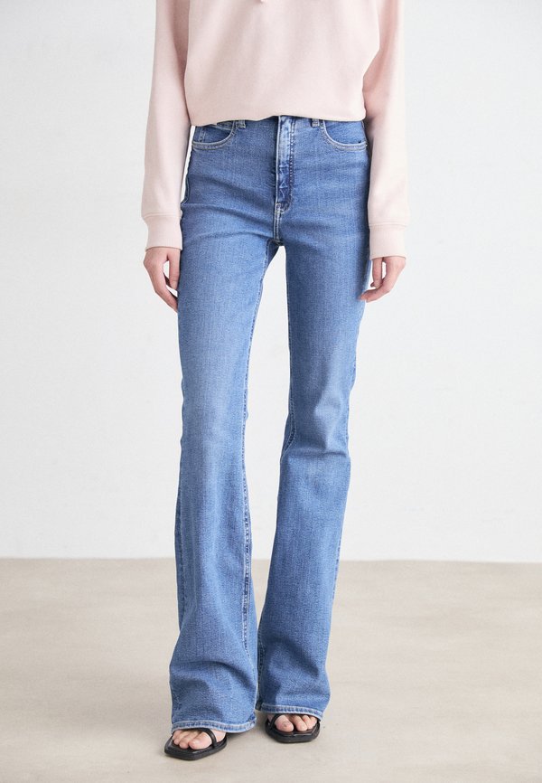 Calvin Klein Jeans