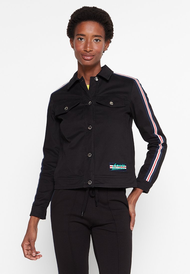 Love Moschino