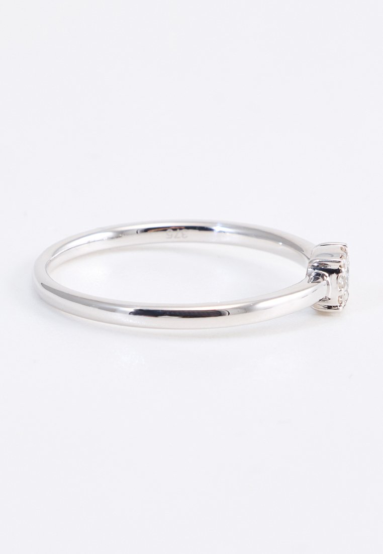 Revoni 0.08 CT DIAMOND