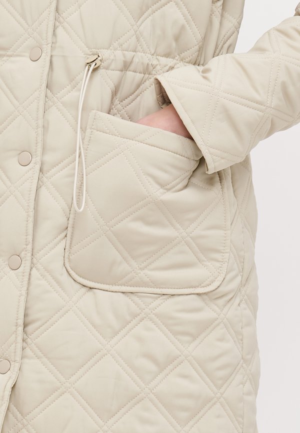 Vero Moda Tall VMVALERIE LONG QUILT
