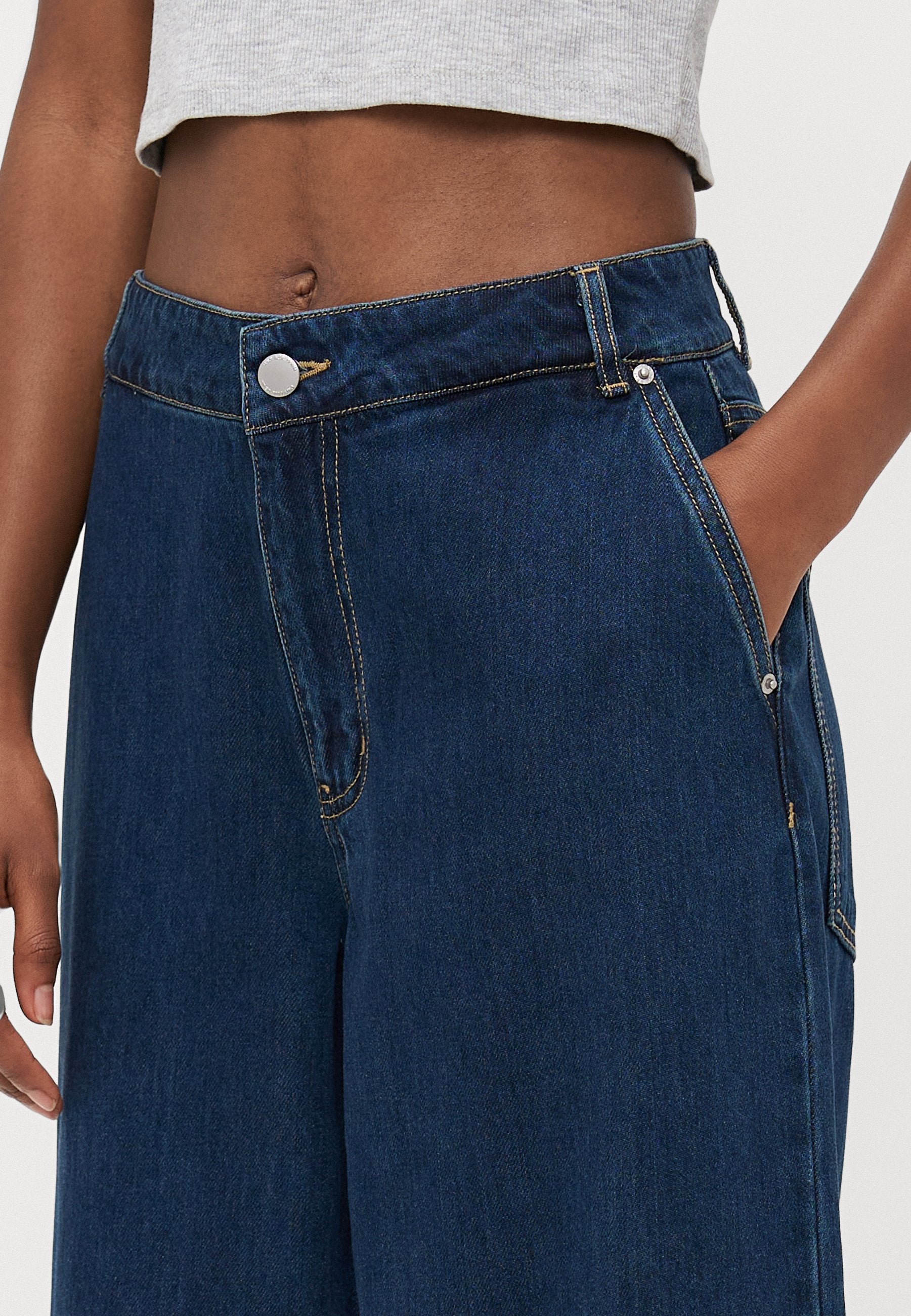 Wide-fit ONLINGRID Mid waist Wide Leg Fit Media 5