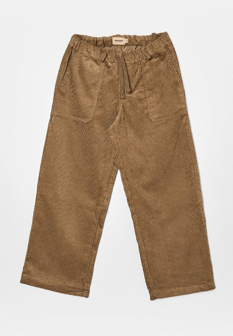 Braune Cordhosen mit lockerem Schnitt, elastischem Bund und zwei vorderen Taschen mit vertikal geripptem Muster.