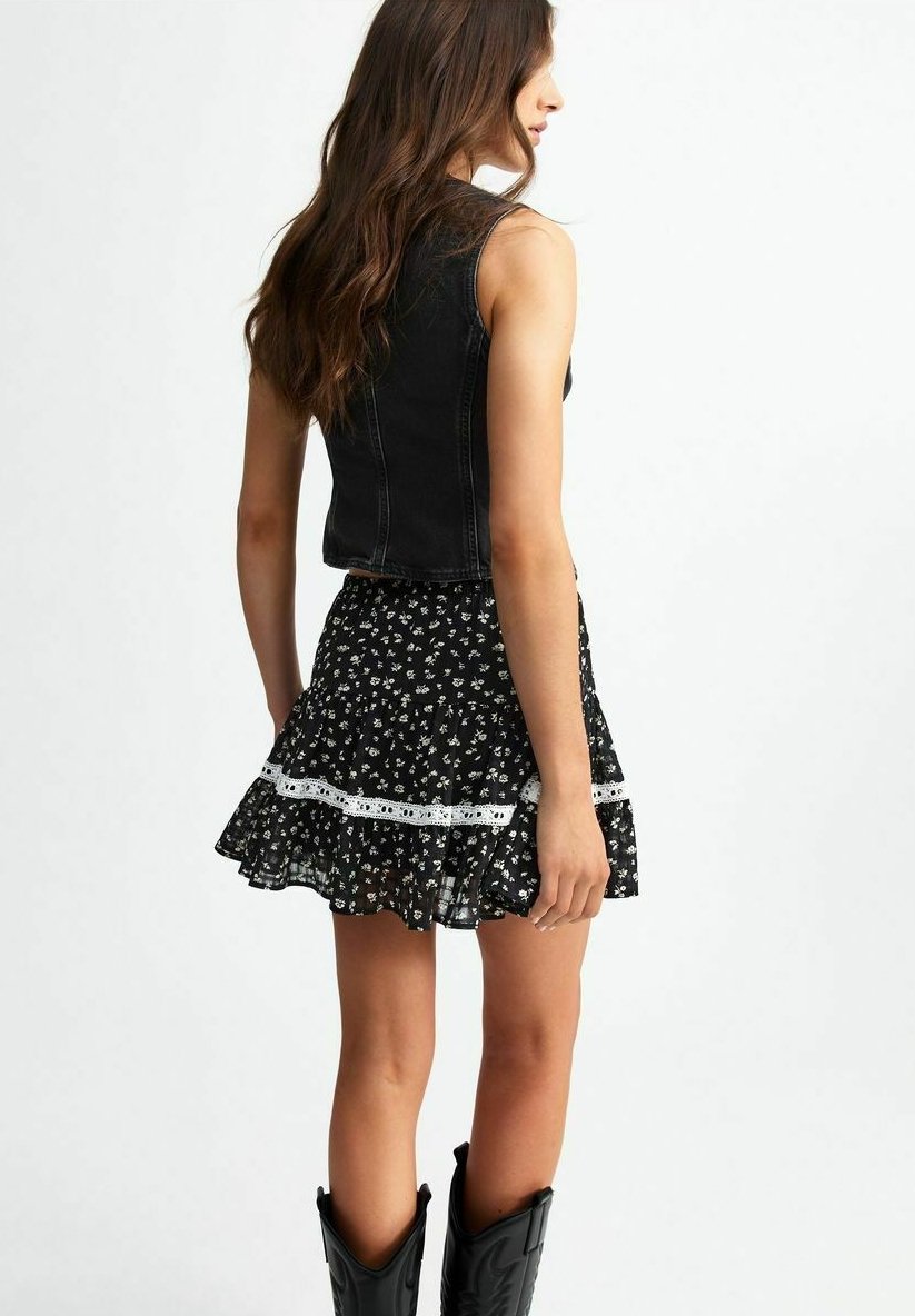 New Look FLORAL PRINT TIERED MINI