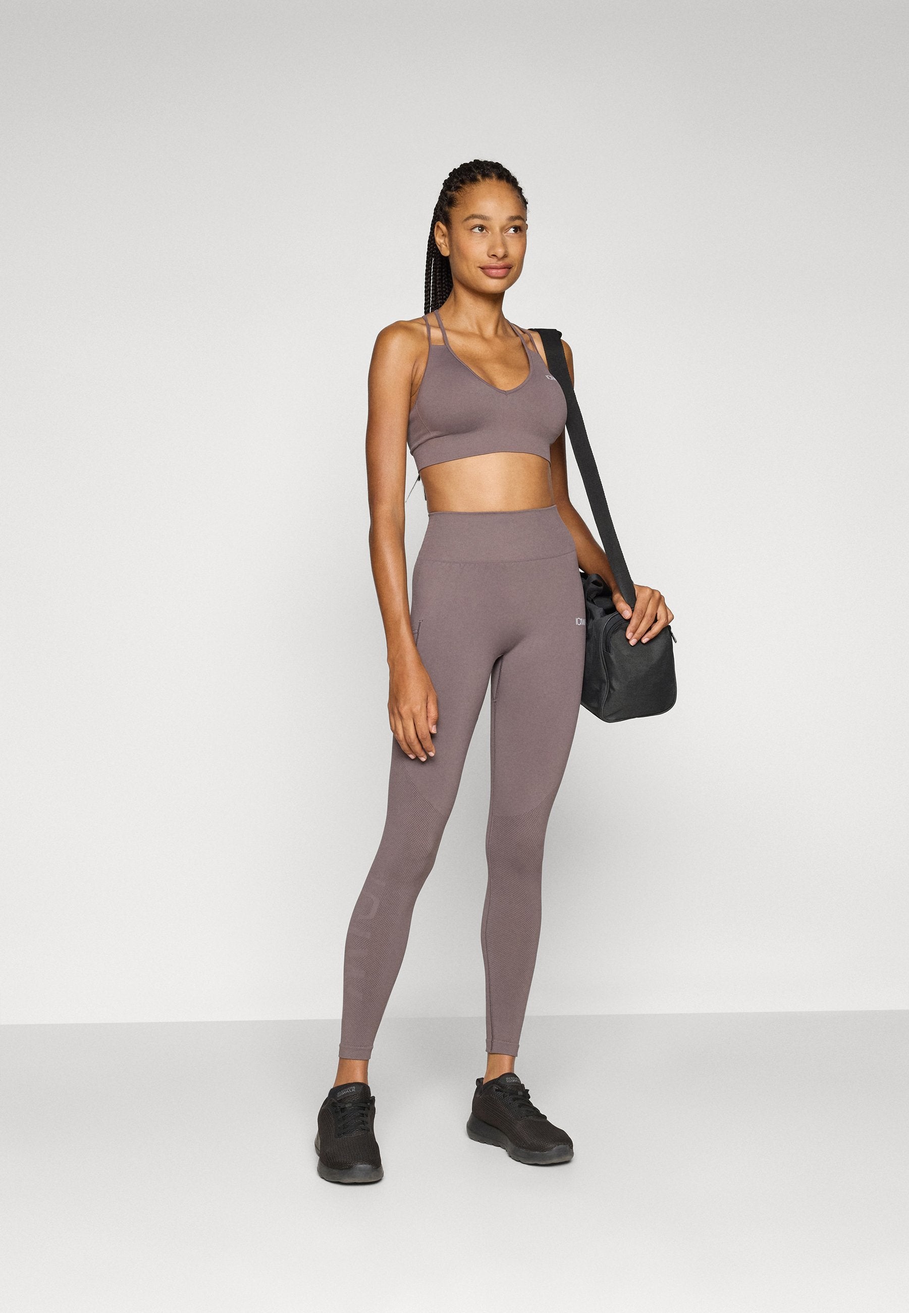 ICANIWILL DEFINE SEAMLESS POCKET