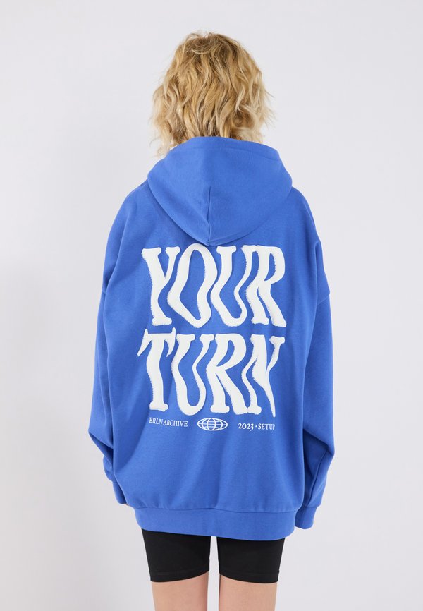 YOURTURN UNISEX OVERSIZED FIT DISTORTED PRINT HOODIE