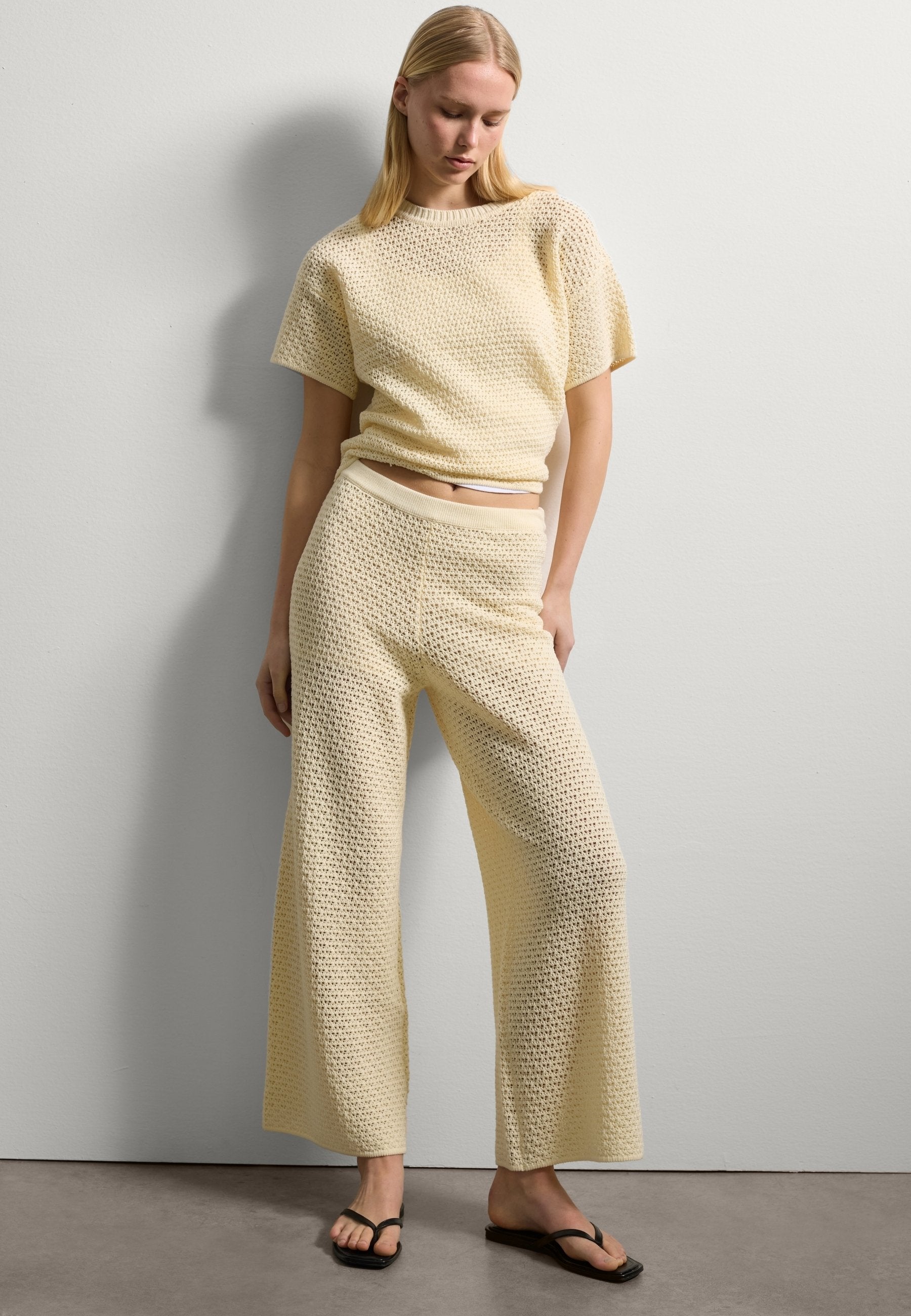 Stefanel WITH ROUND NECK