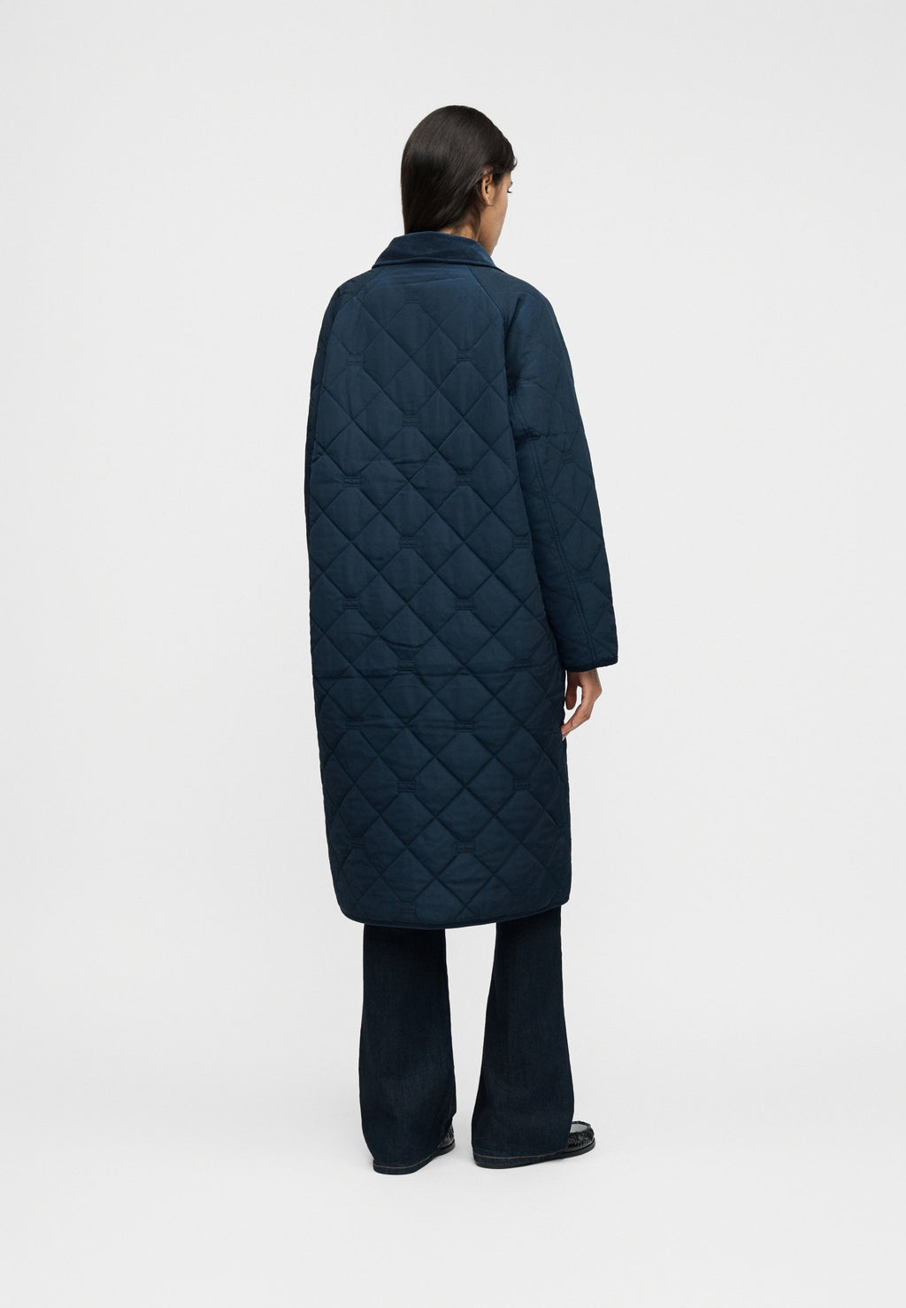 FLAG QUILTED PADDED OVERSIZED LONGLINE COAT Media 4