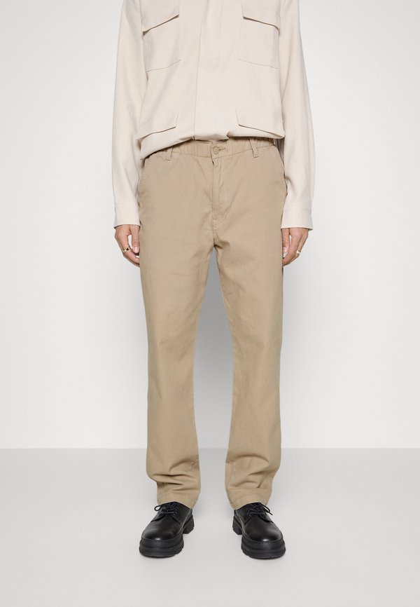 Levi's® XX CHINO EZ TAPER II - Trousers - true chino shady