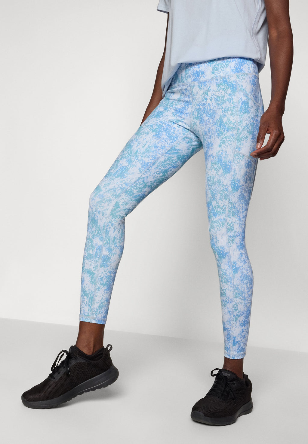 DKNY Sport