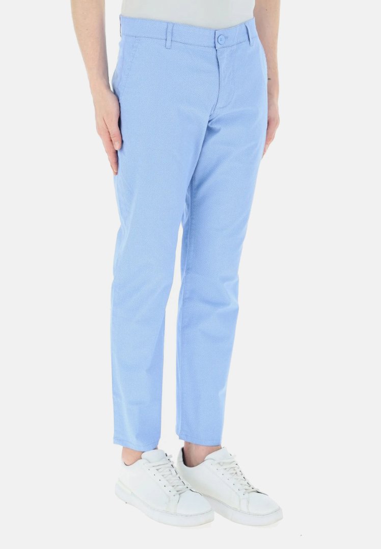 Armani Exchange Chino Media 2