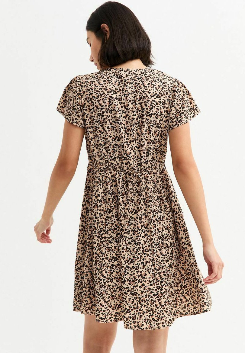 New Look LEOPARD PRINT TIE NECK MINI