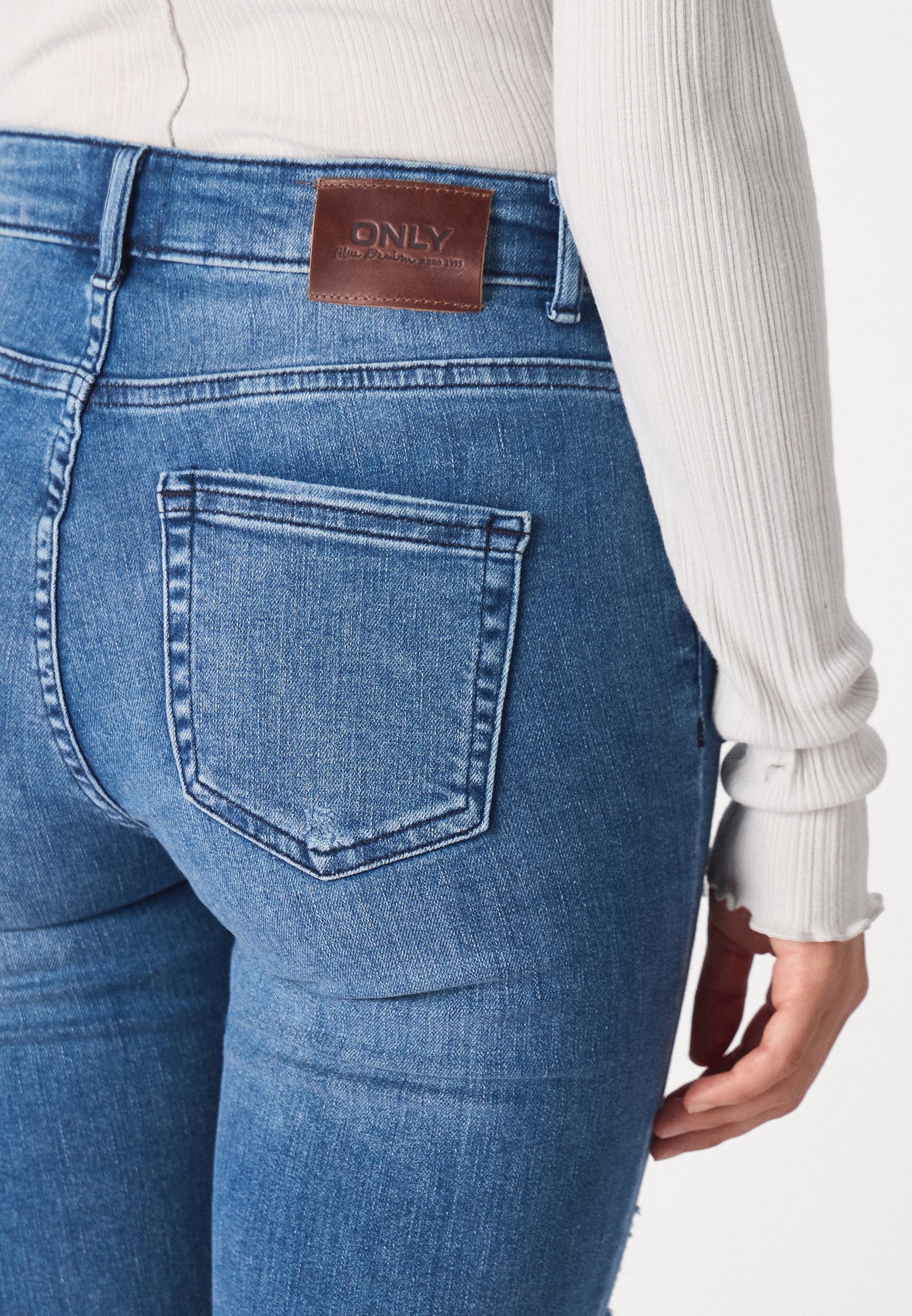 ONLBLUSH MID RISE Media 6