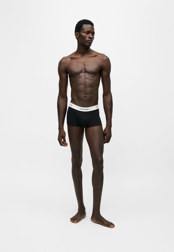 Calvin Klein Underwear LOW RISE ICON 5 PACK - Trunks - black