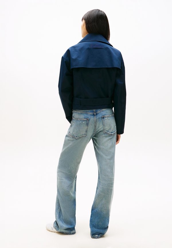 Tommy Jeans WATER REPELLENT RELAXED SHORT TRENCH COAT