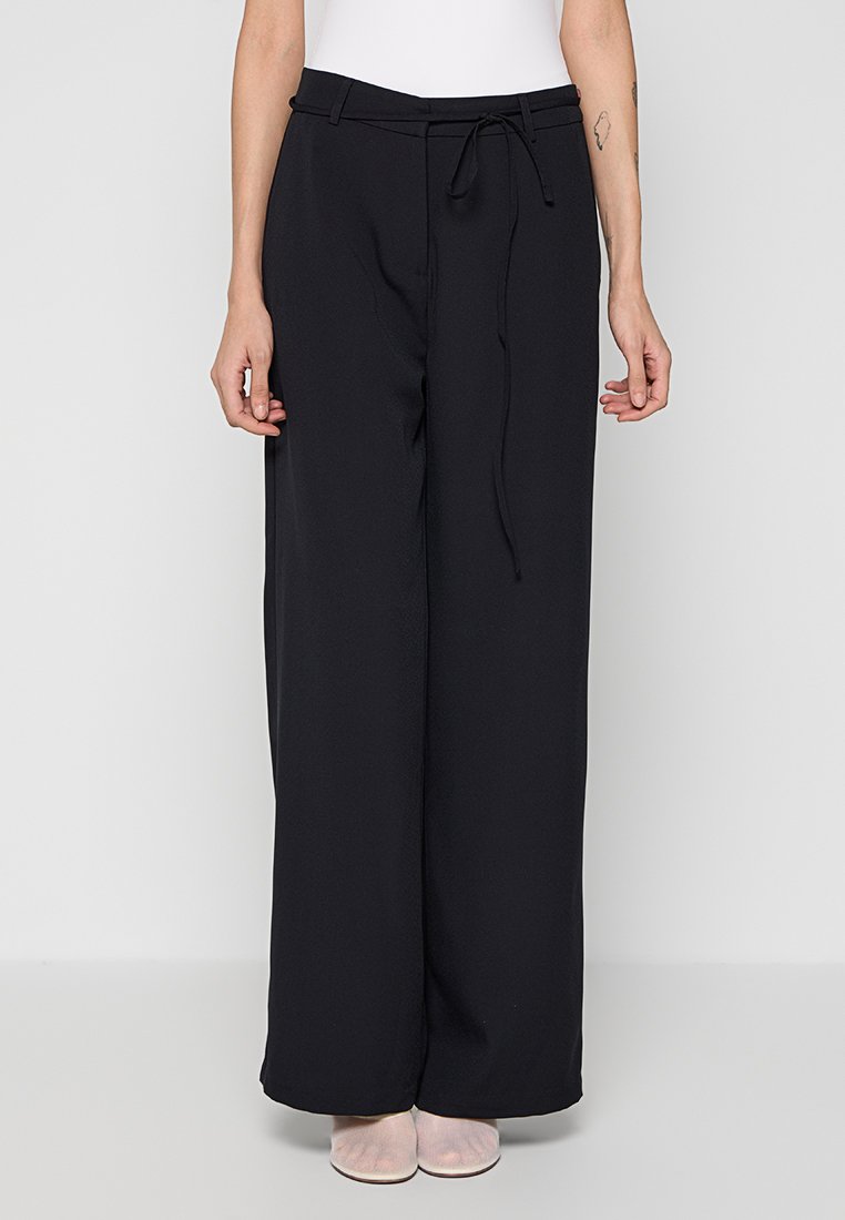 ORSAY SKY WIDE FIT