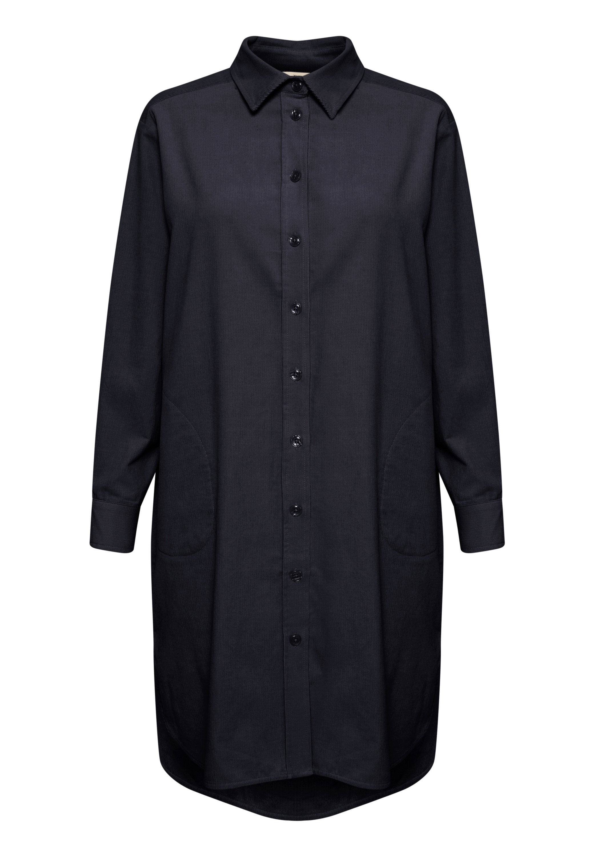 Dunkelblaues Hemdkleid mit kragenförmigem Ausschnitt, Knopfleiste, langen Ärmeln und Seitentaschen. Aus glattem Stoff mit lässiger Passform gefertigt.