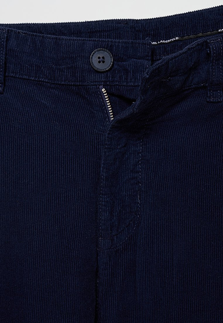 REGULAR FIT  Media 4