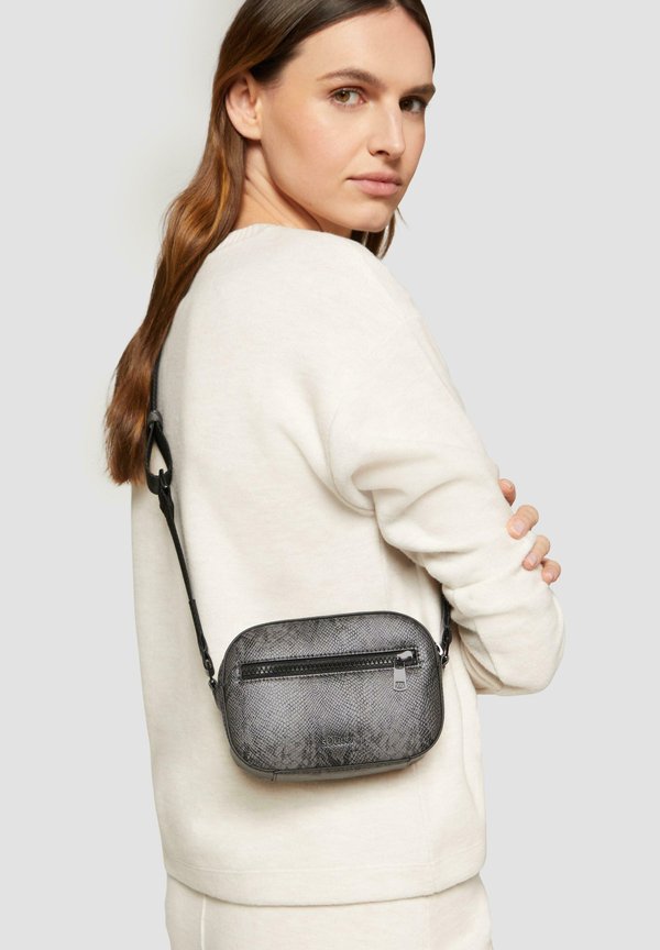 s.Oliver Camera bag - grau meliert