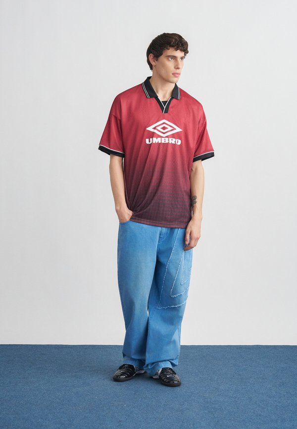 Umbro BOXY FOOTBALL SHIRT
