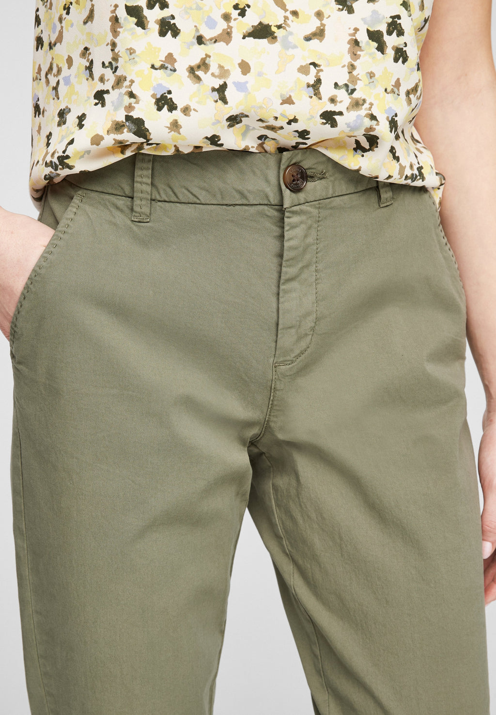 s.Oliver Chino Media 5