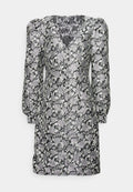 PIECES Tall PCMERCY V NECK DRESS