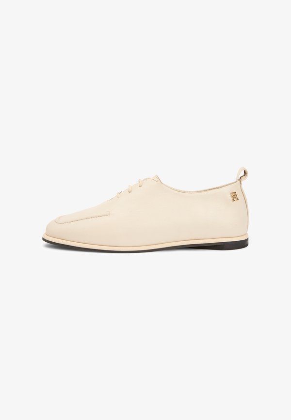 Tommy Hilfiger TH MONOGRAM LEATHER OXFORD SHOES - Lace-ups - soft cream